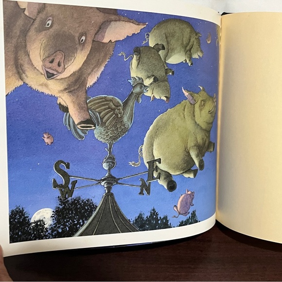 Tuesday by David Wiesner Illustrated Picture Book Hardcover Kids 1991 90s - Picture 9 of 10